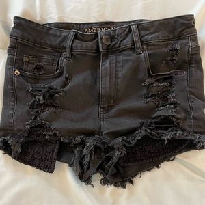 American Eagle distressed black hi-rise denim shorts size 10 with crochet pocket